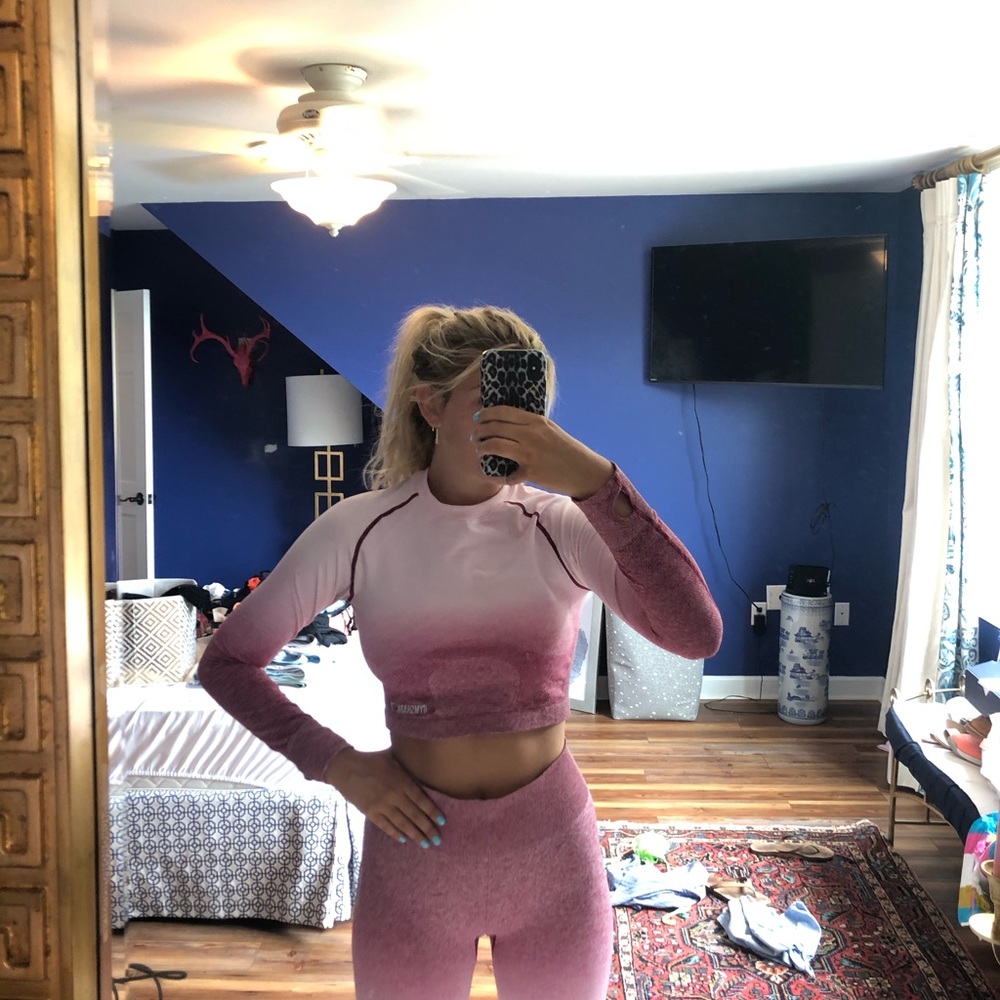 Gym shark set size medium comes with all three